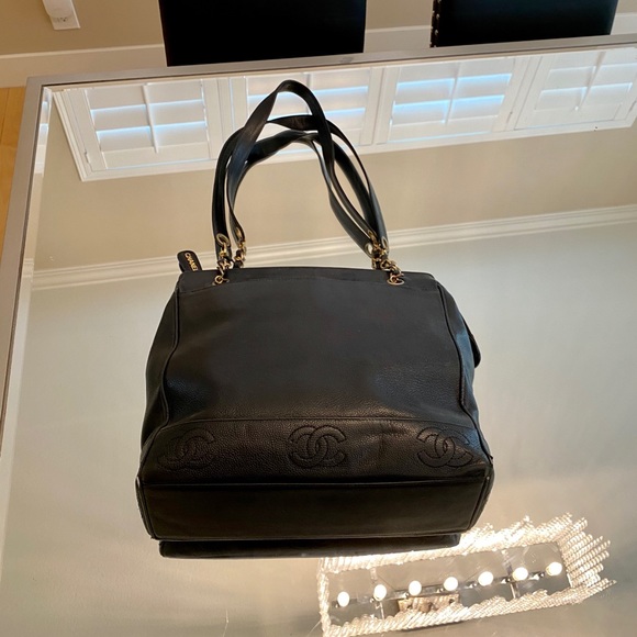 Chanel Purse 100% authentic!- Black Caviar - Picture 7 of 14